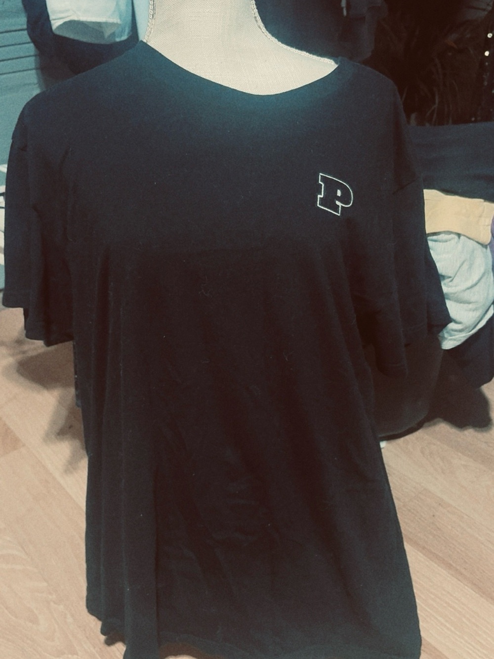 PINK Victoria's Secret Black Short Sleeve Tee with Small P Patch